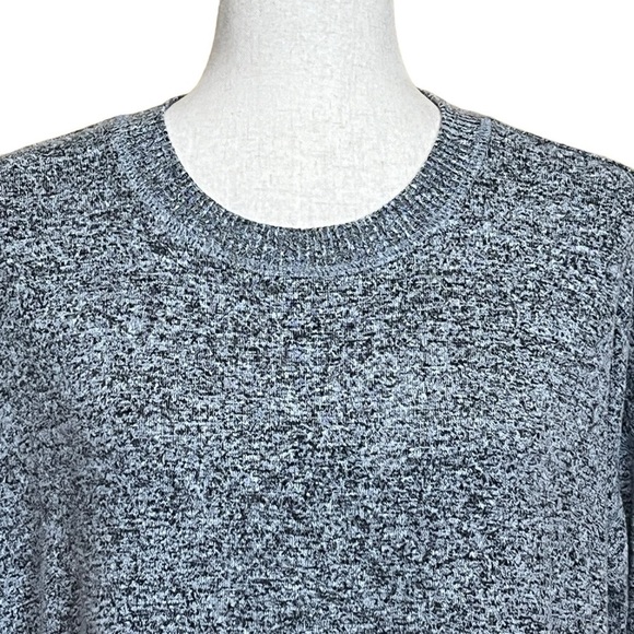 Lucky Brand Women's Heather Grey Relaxed Sweater Size Medium. #1303 - Picture 2 of 5